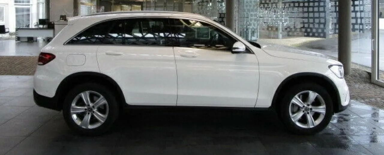 MERCEDES BENZ Classe GLC GLC 220 d 4Matic Business Image 3