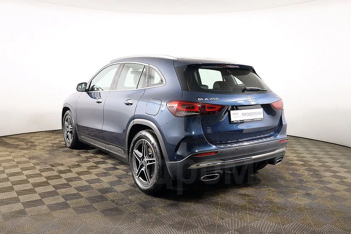 Mercedes-Benz GLA-Class Image 7